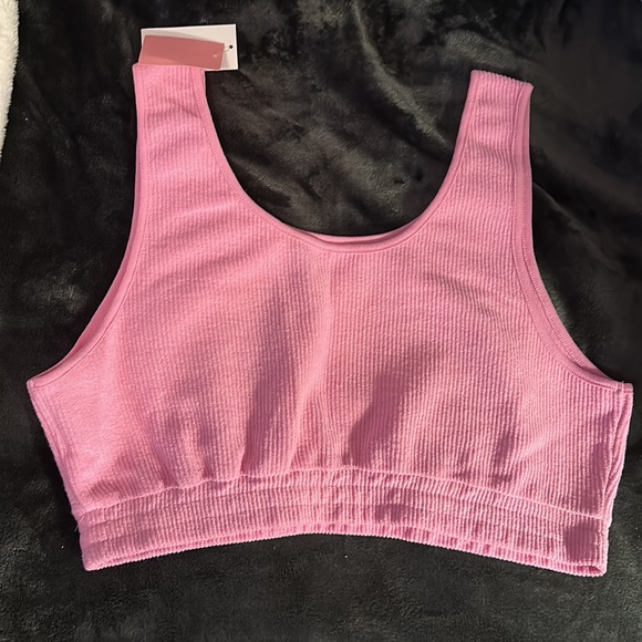NWT HELLO KITTY CROP TOP - Picture 3 of 3